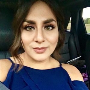 Meet your Posher, Veronica